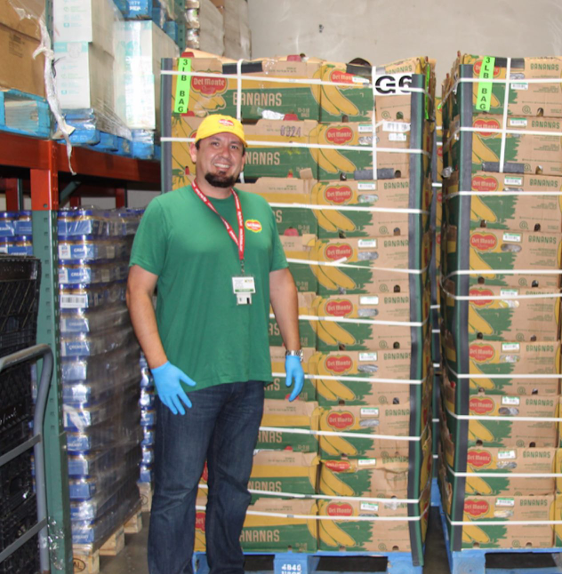 Art Bouvet leads the Del Monte team in delivering fresh produce to the City of Oxnard to help families in need from the COVID-19 crisis