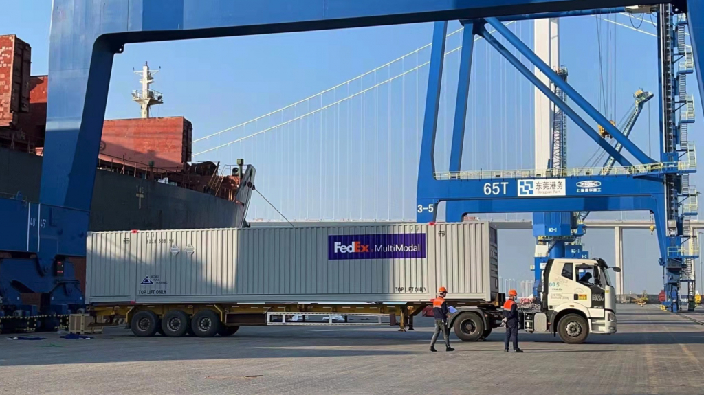 First Charter Vessel with FedEx Containers from Asia Set to Arrive at Port of Hueneme